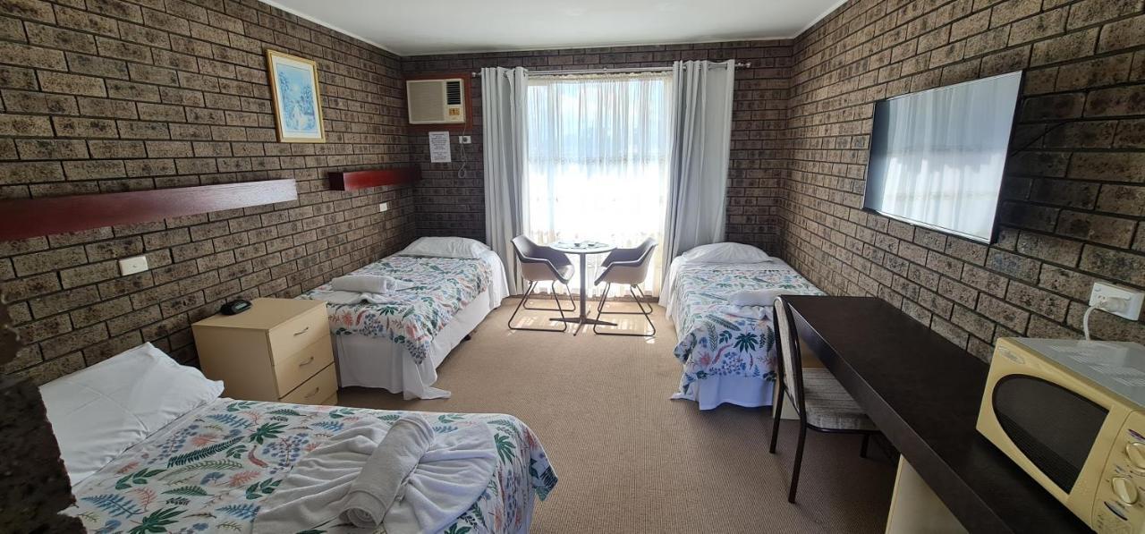The Sim - Sussex Inlet Motel ภายนอก รูปภาพ